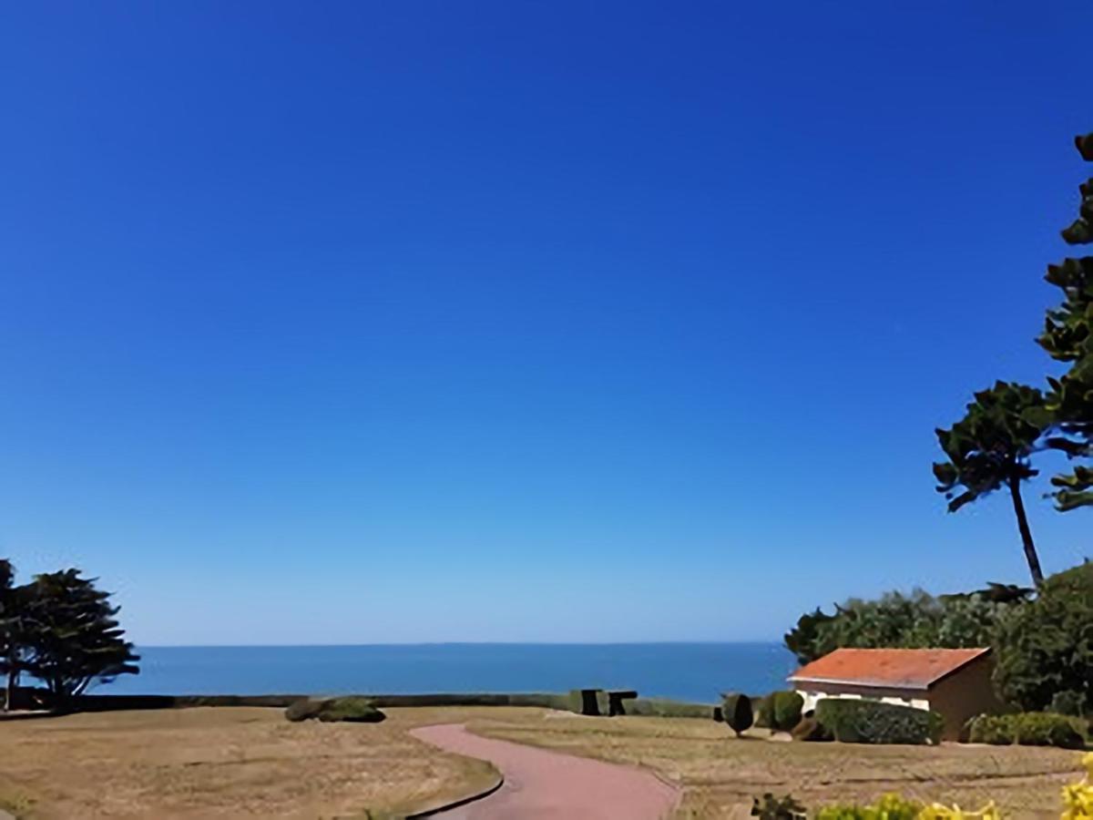 Appartement En Rdc Avec Terrasse Face A La Mer Pornic Exterior photo